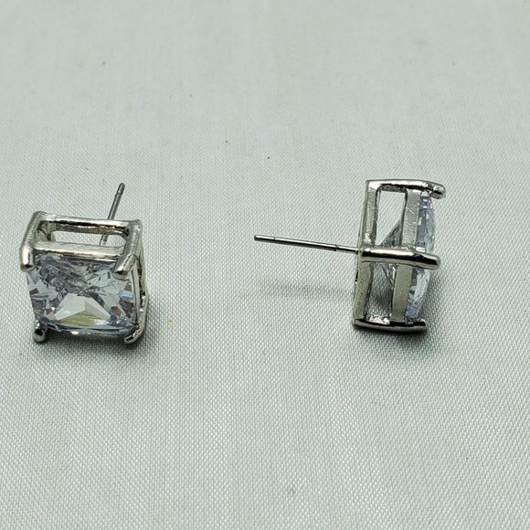 Isaac Mizrahi Princess cut diamond stud double prong silver earring - Picture 4 of 8
